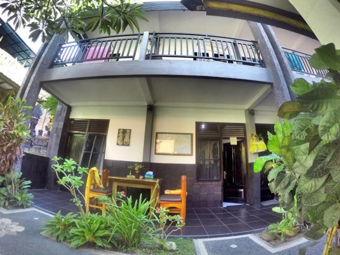 غرفة قياسية مزوَّدة بشُرفة, Tirta Yoga Inn