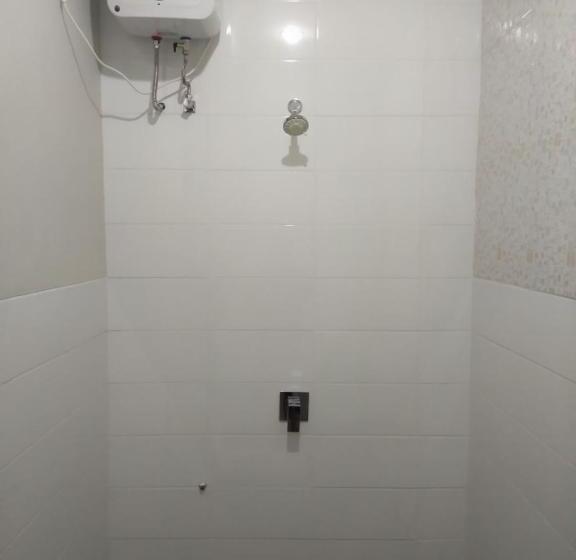 غرفة قياسية مزوَّدة بشُرفة, Tirta Yoga Inn