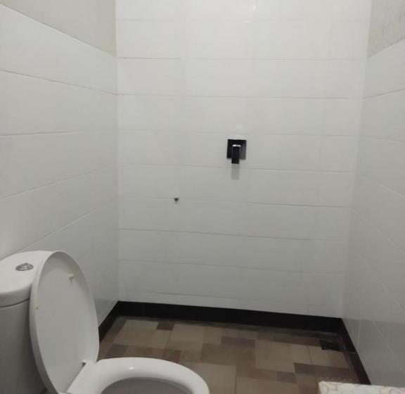 غرفة قياسية مزوَّدة بشُرفة, Tirta Yoga Inn