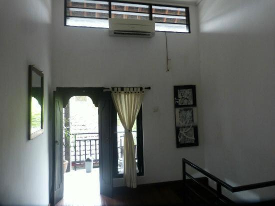 Номер Стандарт с Балконом, Tirta Yoga Inn