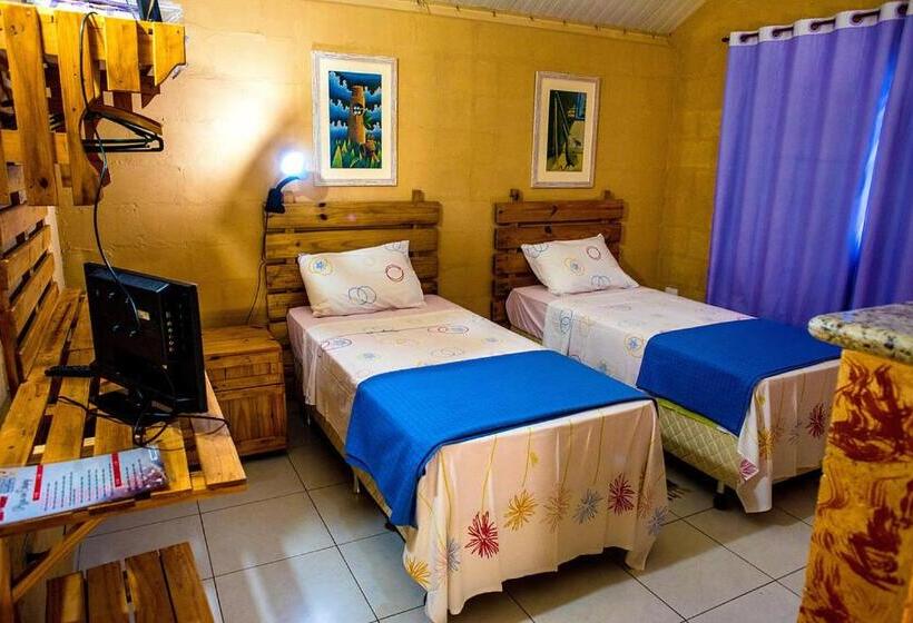 标准三人间, Pousada Nativos