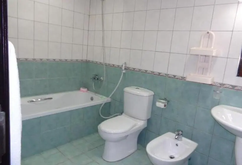 اتاق لوکس, Royal Castle Guest House