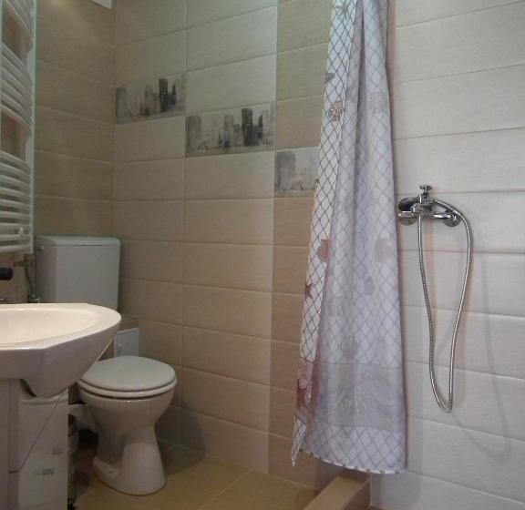 سوییت دوبلکس, Vila Queen Mary