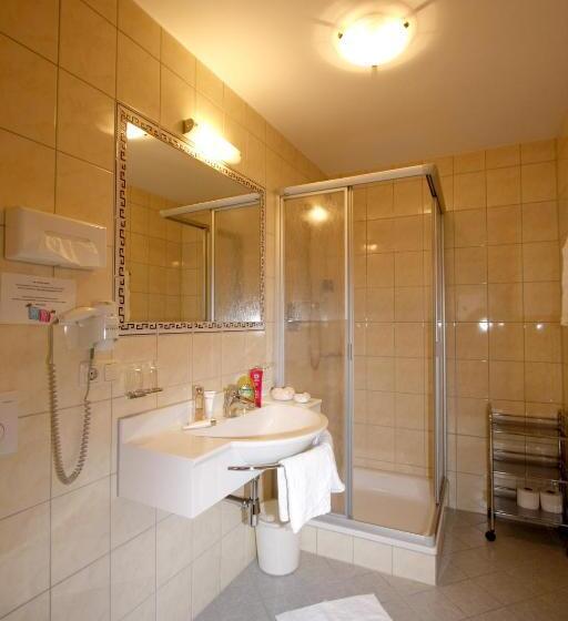 コンフォートルーム, Apart Pension Bergland