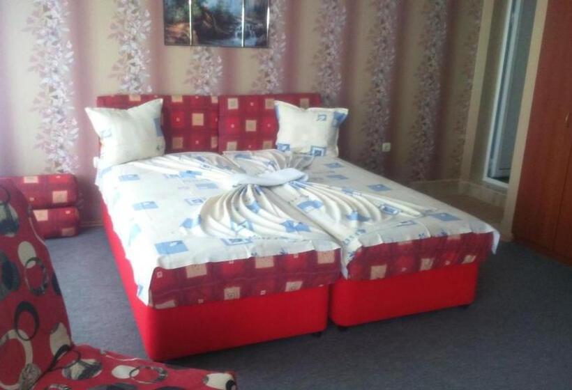 Triple Room Sea View, Enjoy Guest House