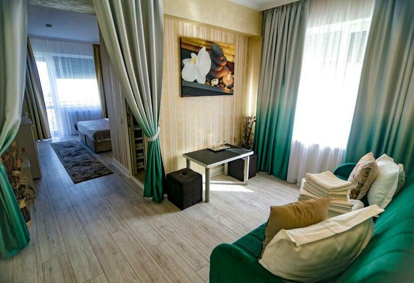 ジュニアスイート, Floare De Iris