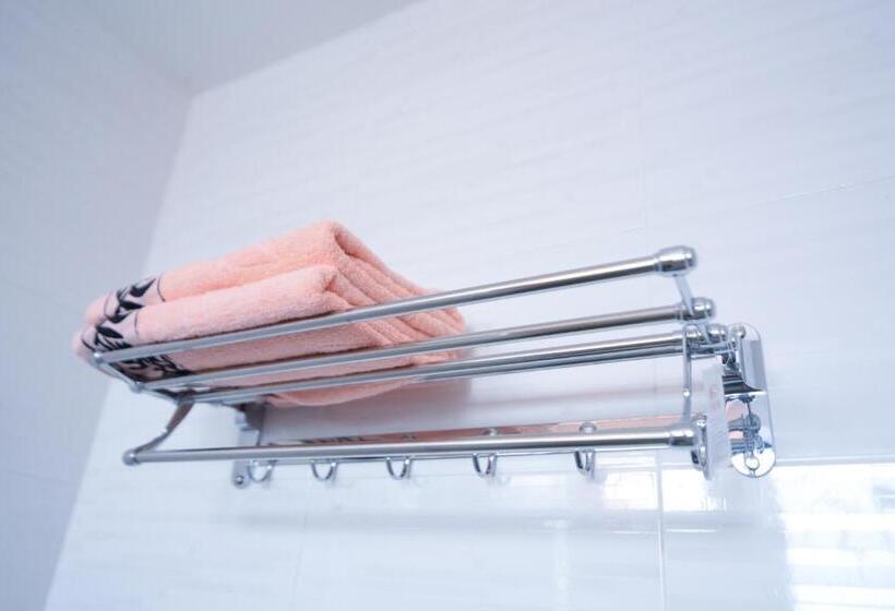 غرفة قياسية ثلاثية, Mersing