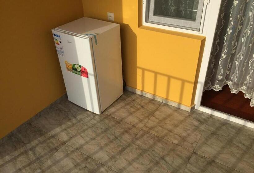 اتاق لوکس سه تخته, Twins