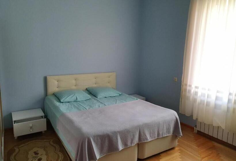 اتاق استاندارد سه نفره, Twins