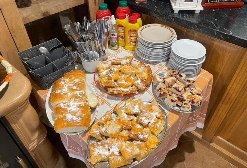 Quarto Quádruplo Economy, Alva Pension 2