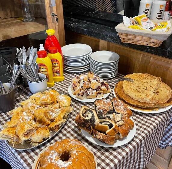 Quarto Quádruplo Economy, Alva Pension 2