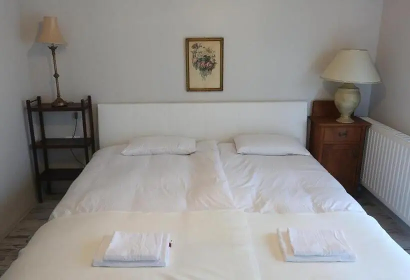 اتاق استاندارد, Pastel Guesthouse