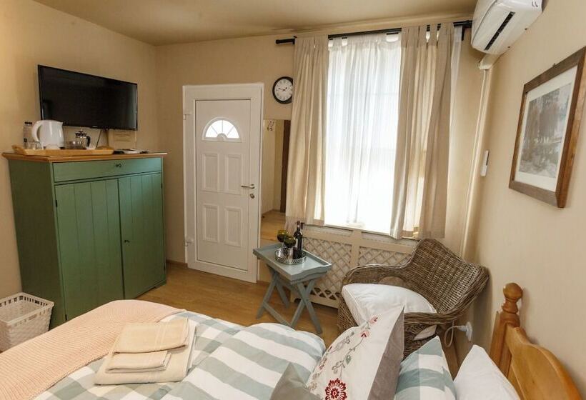 Номер Стандарт Индивидуальный, Ratiu House