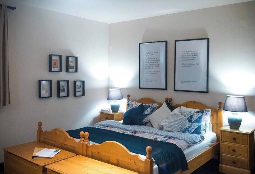 Номер Deluxe, Ratiu House