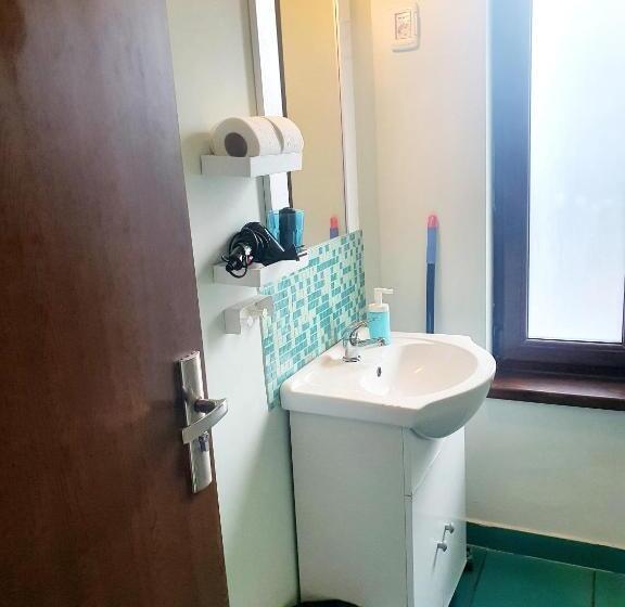 标准三人间, Sunny Family Vila Constanta