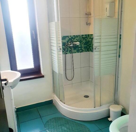 标准三人间, Sunny Family Vila Constanta