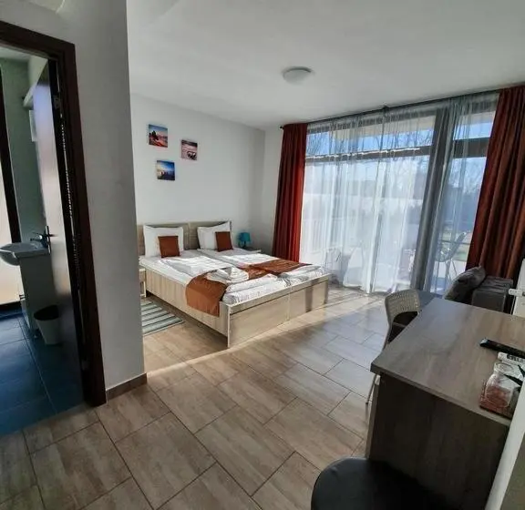 スーペリアー１ベッドルームビラ, Sunny Family Vila Constanta