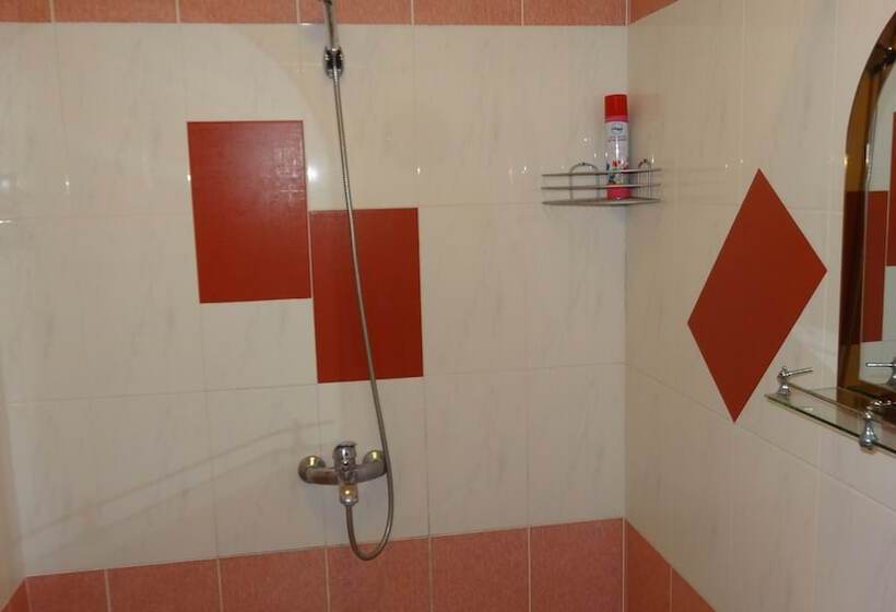 2-Bedroom Classic Apartment, Ritsa