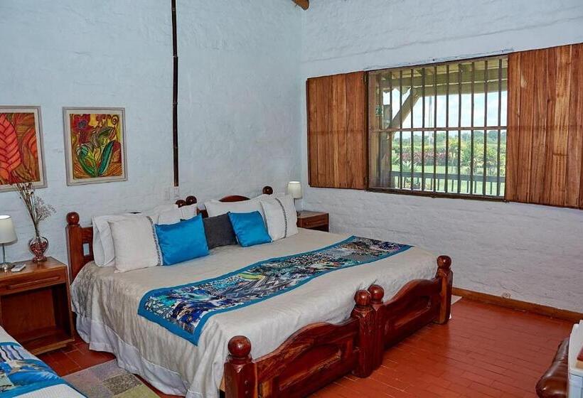 스탠다드 트리플 룸, Finca Hotel La Negrita