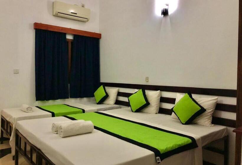 Habitación Triple Comfort, Sundowners Guesthouse