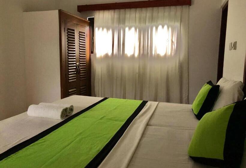 Habitación Estándar, Sundowners Guesthouse