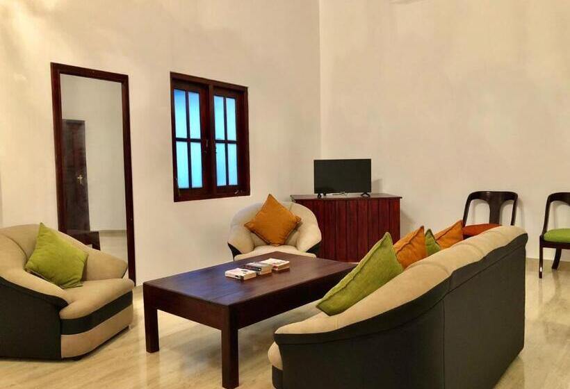 آپارتمان لوکس 1 خوابه, Sundowners Guesthouse