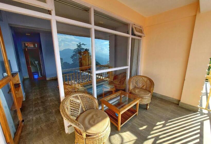 غرفة ديلوكس, Shikher