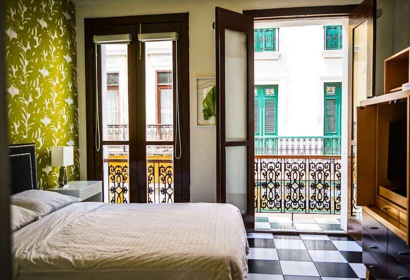 اتاق استاندارد با بالکن, Navona Studios