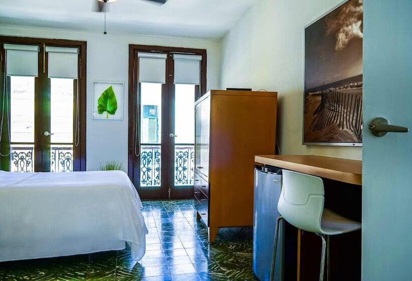 اتاق استاندارد با بالکن, Navona Studios