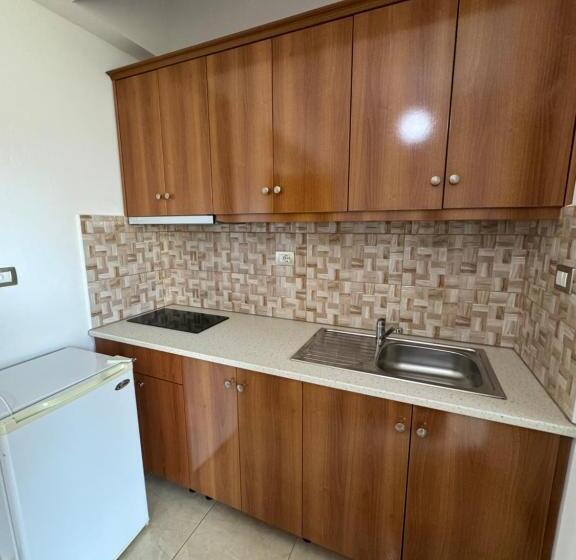 Habitació Triple Estàndard amb Balcó, Aleksander Apart