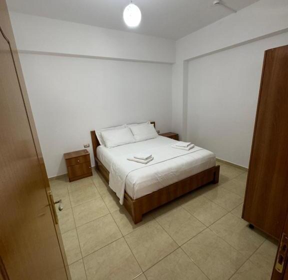 Family Room, Aleksander Apart