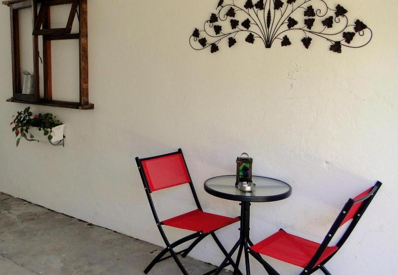 غرفة قياسية, Our Nest Guest House