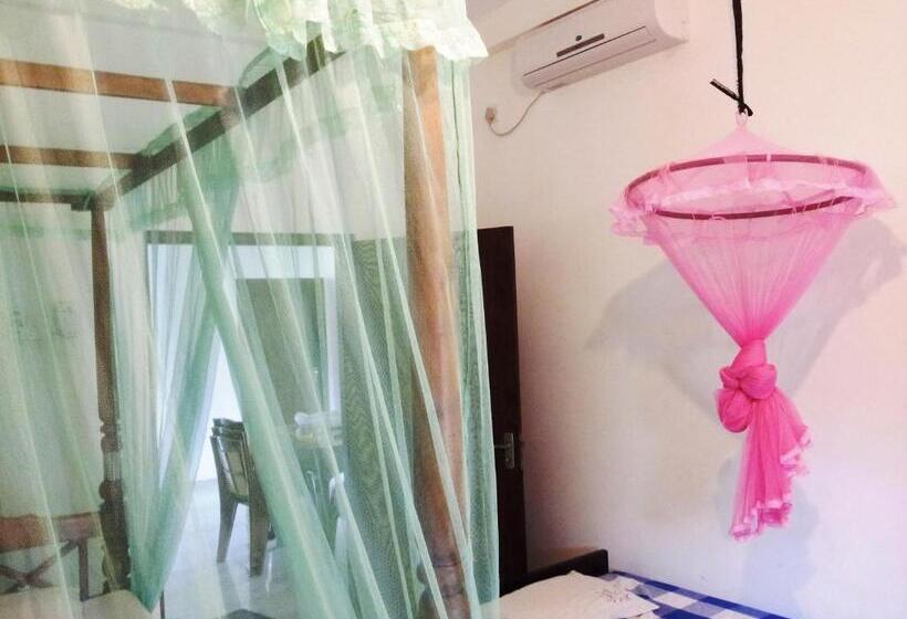 Номер Стандарт Трехместный, Rainbow Guest House