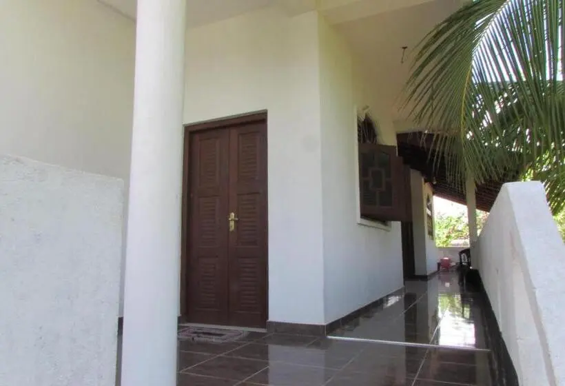 Triple Room Sea View, Rainbow Guest House