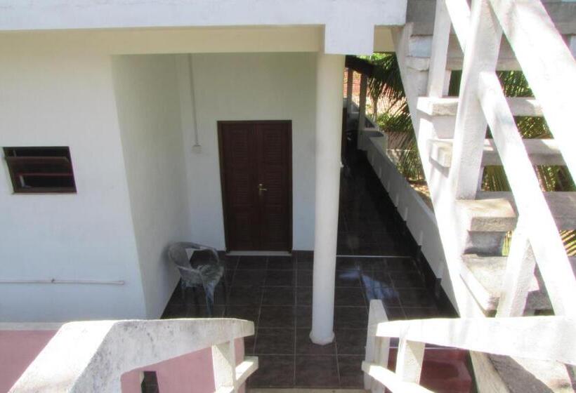 Comfort Triple Room, Rainbow Guest House