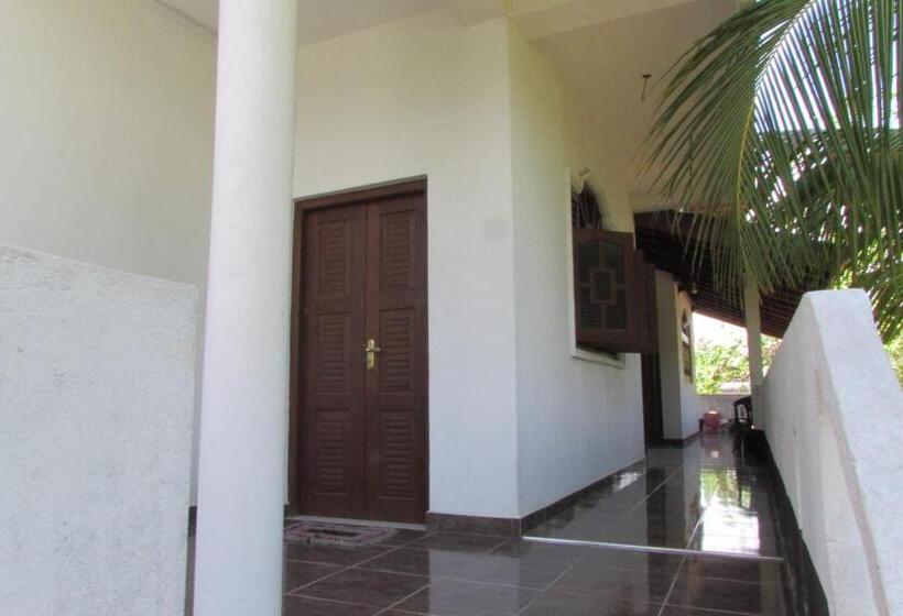 Standard Room, Rainbow Guest House