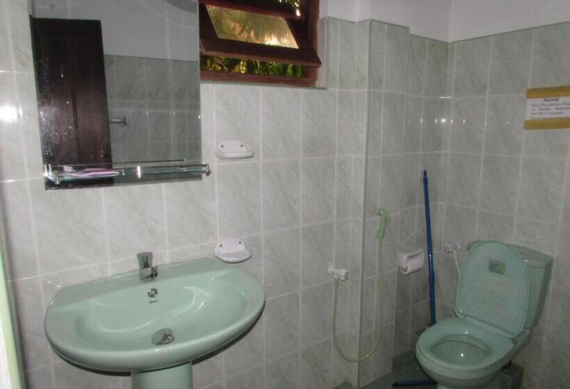Quarto Triplo Standart, Rainbow Guest House