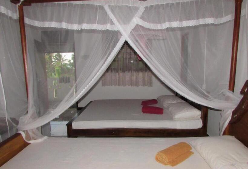 اتاق خانوادگی, Rainbow Guest House