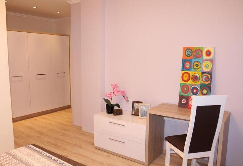 Апартаменты 2 Спальни, Vello Apartments