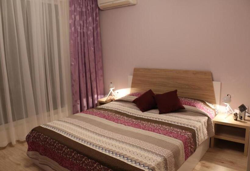 Апартаменты 2 Спальни, Vello Apartments