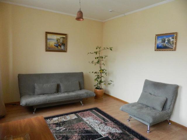 سوییت, Slavyanskiy Club