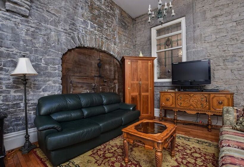 جناح, Noble Waterfront Suites