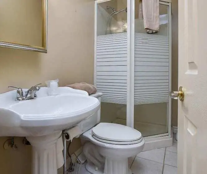 سوییت, Noble Waterfront Suites