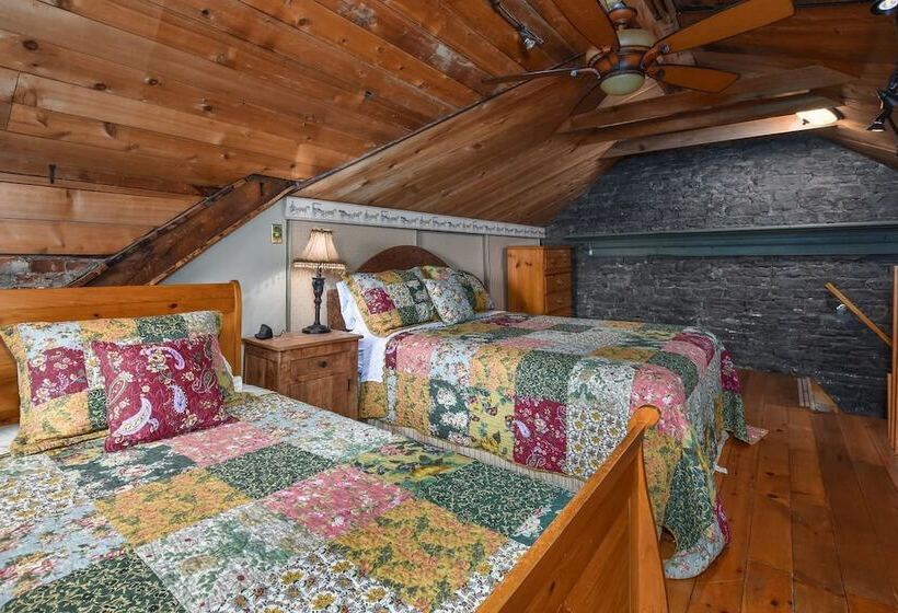 جناح دور أخير, Noble Waterfront Suites