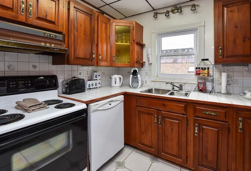 جناح, Noble Waterfront Suites