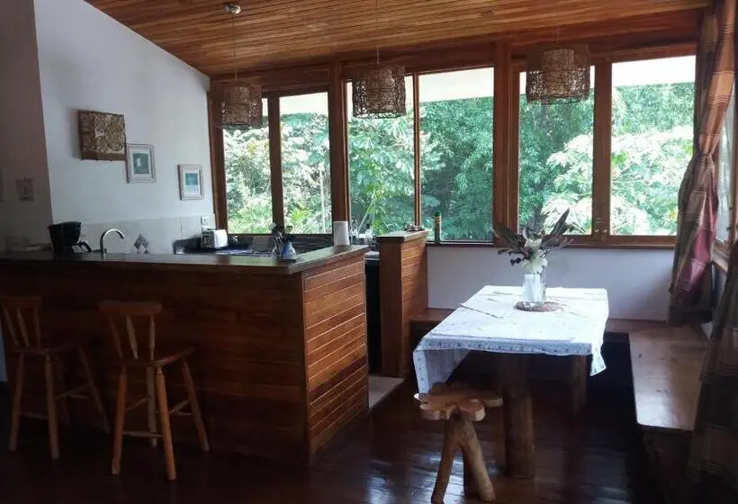 デラックスバンガロー, Casa Aba Matapalo