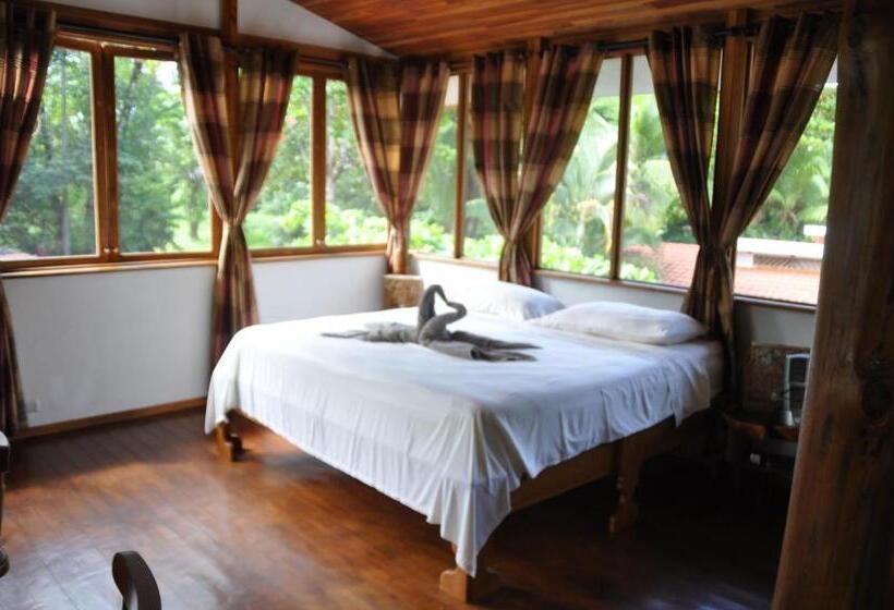 بنجلو ديلوكس, Casa Aba Matapalo