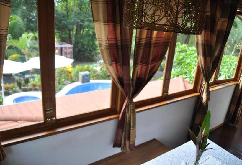 بنجلو ديلوكس, Casa Aba Matapalo