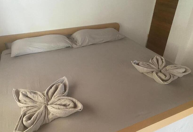 غرفة قياسية مطلّة علي حمام السباحة, Casa Aba Matapalo