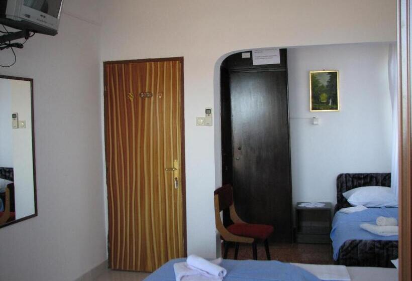 חדר סטנדרט טריפל חדר רחצה חיצוני, Guest House Ivo Jovanovic